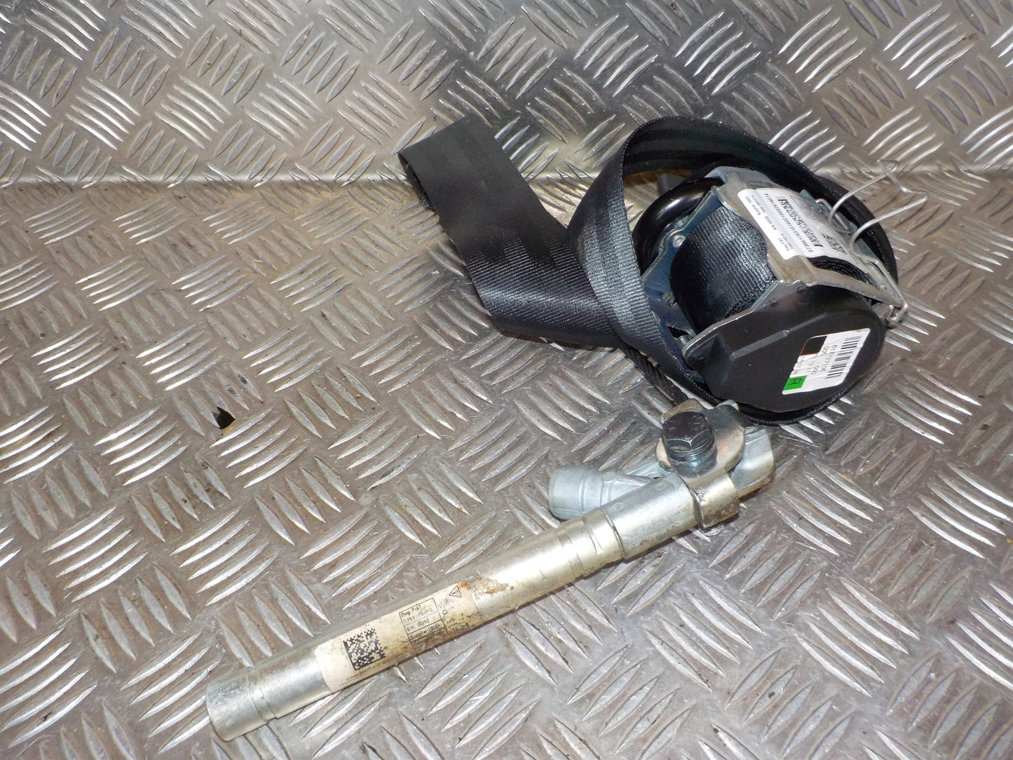 Fiat Punto Evo Sikkerhedsseler For Med OEM Nr. 735617631 Fra Fiat Ophugger