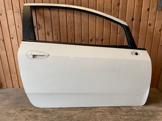 Fiat Punto Evo Dør H 2 Dørs Med OEM Nr. 51846216 Fra Fiat Ophugger