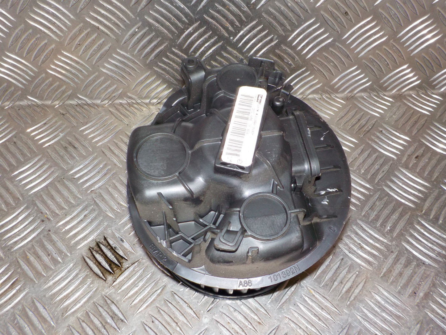 Peugeot 1007 Varmeblæser Med OEM Nr. 6441Q5 Fra Peugeot Ophugger