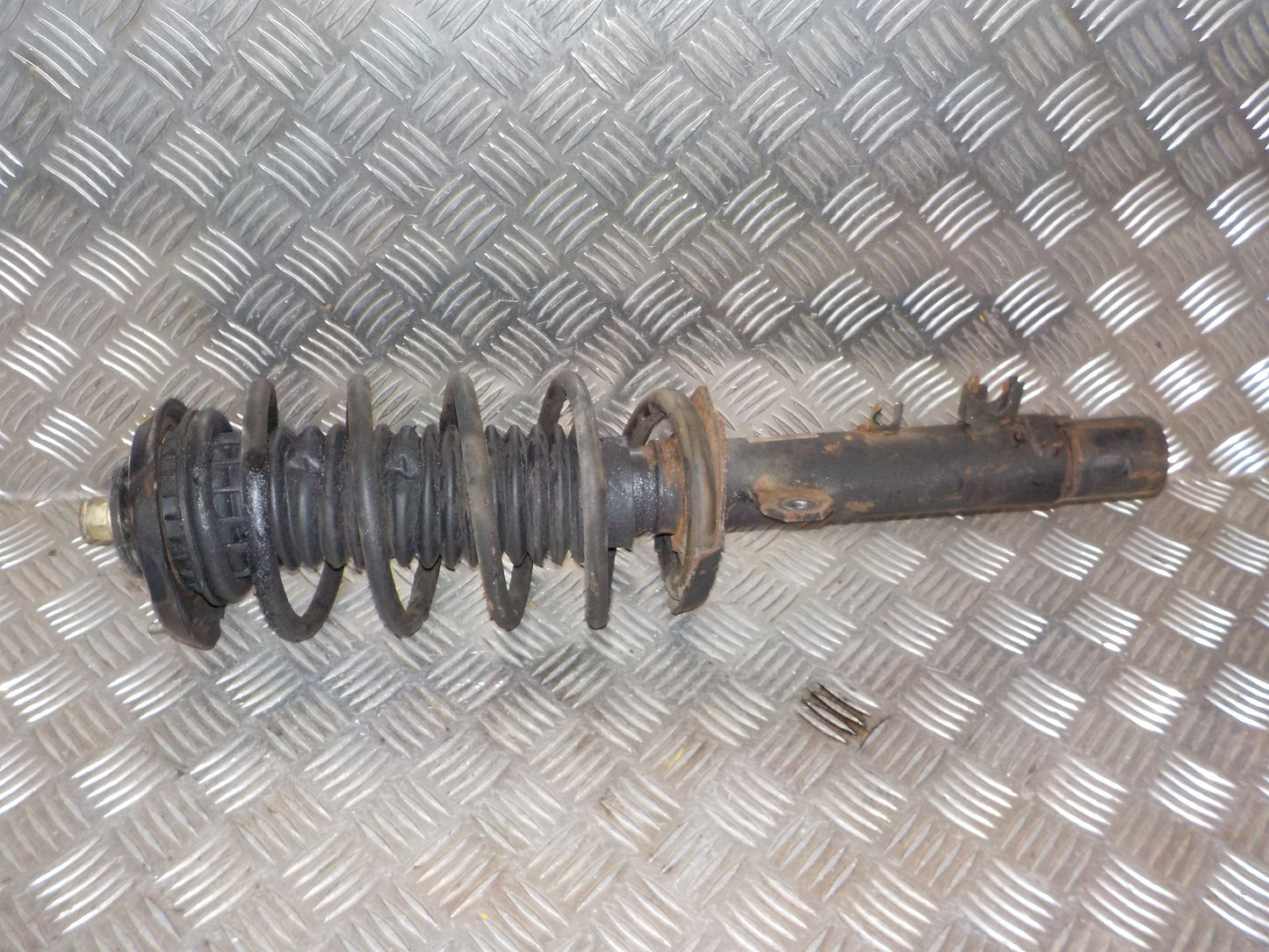 Peugeot 1007 Fjederben For H Med OEM Nr. Ophugger Fra Peugeot Ophugger