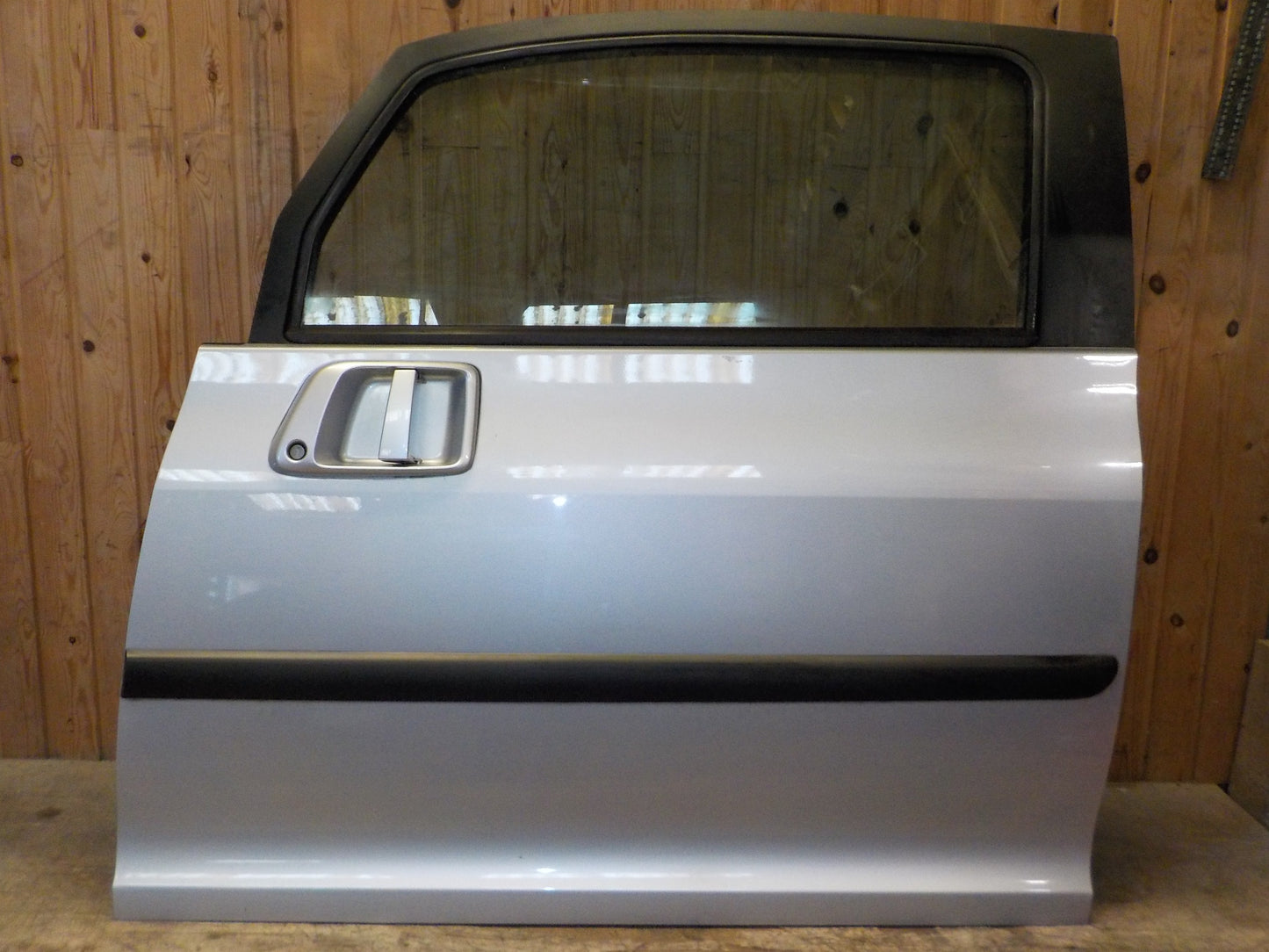 Peugeot 1007 Dør V 2 Dørs Med OEM Nr. 9002V9 Fra Peugeot Ophugger