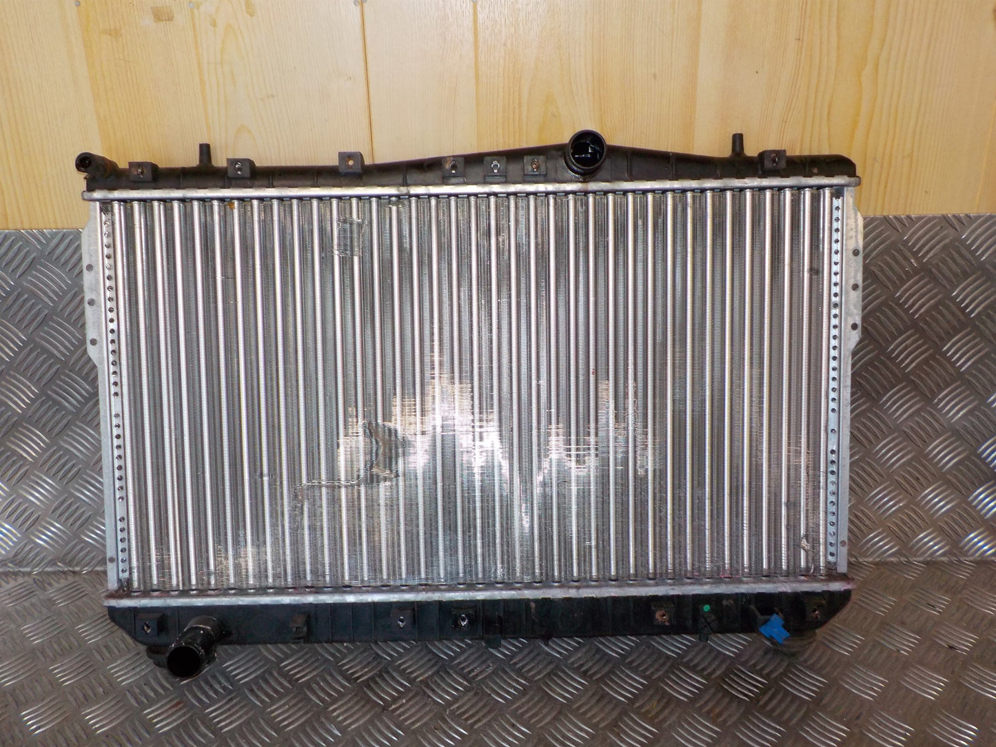 Chevrolet Nubira Køler Med OEM Nr. 96553378 Fra Chevrolet Ophugger