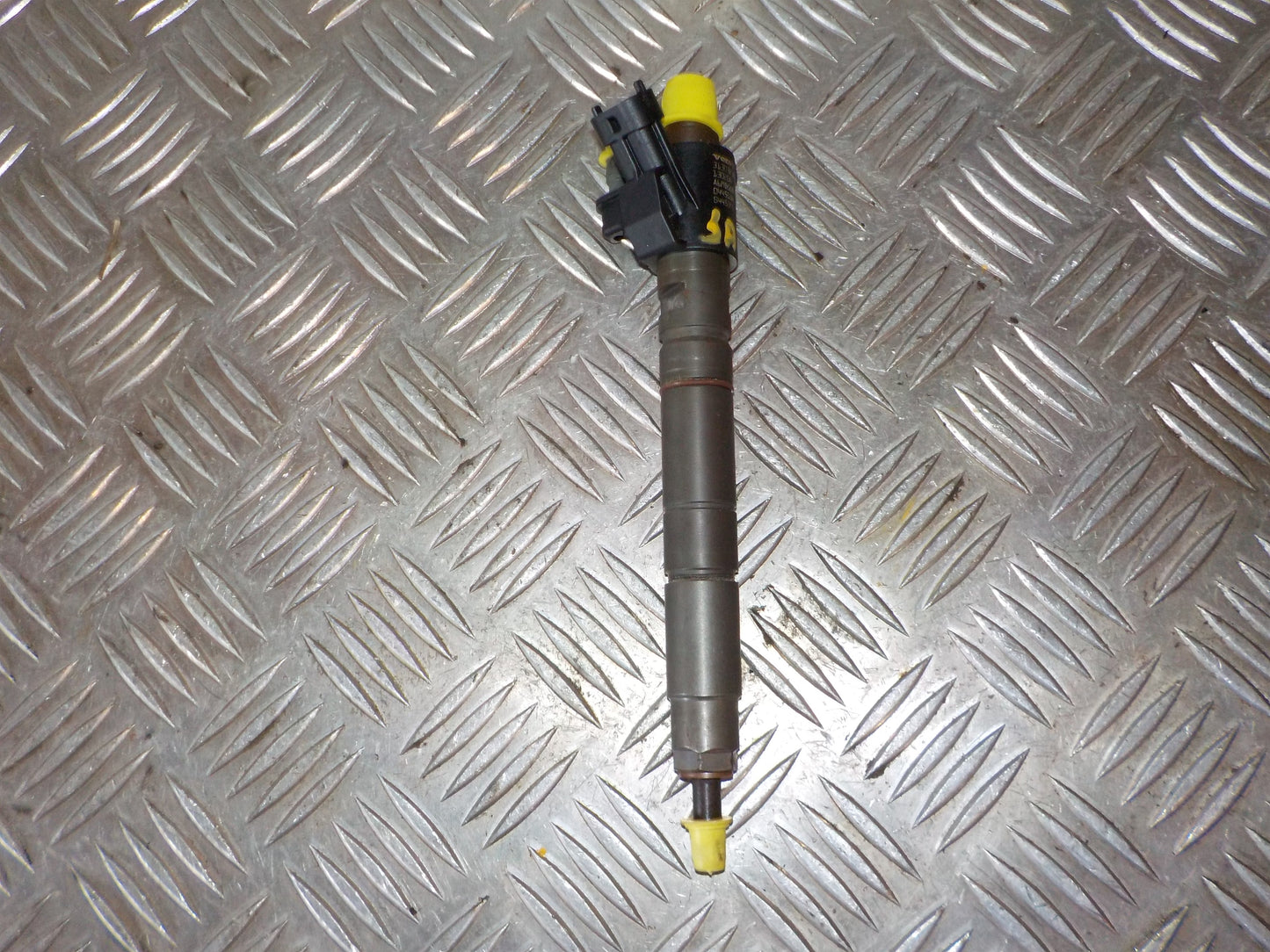 Volvo V70 Dyse Med OEM Nr. 0445116046 Fra Volvo Ophugger