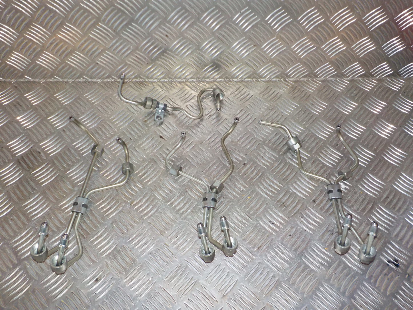 Volvo V70 Dyserør Med OEM Nr. Ophugger Fra Volvo Ophugger