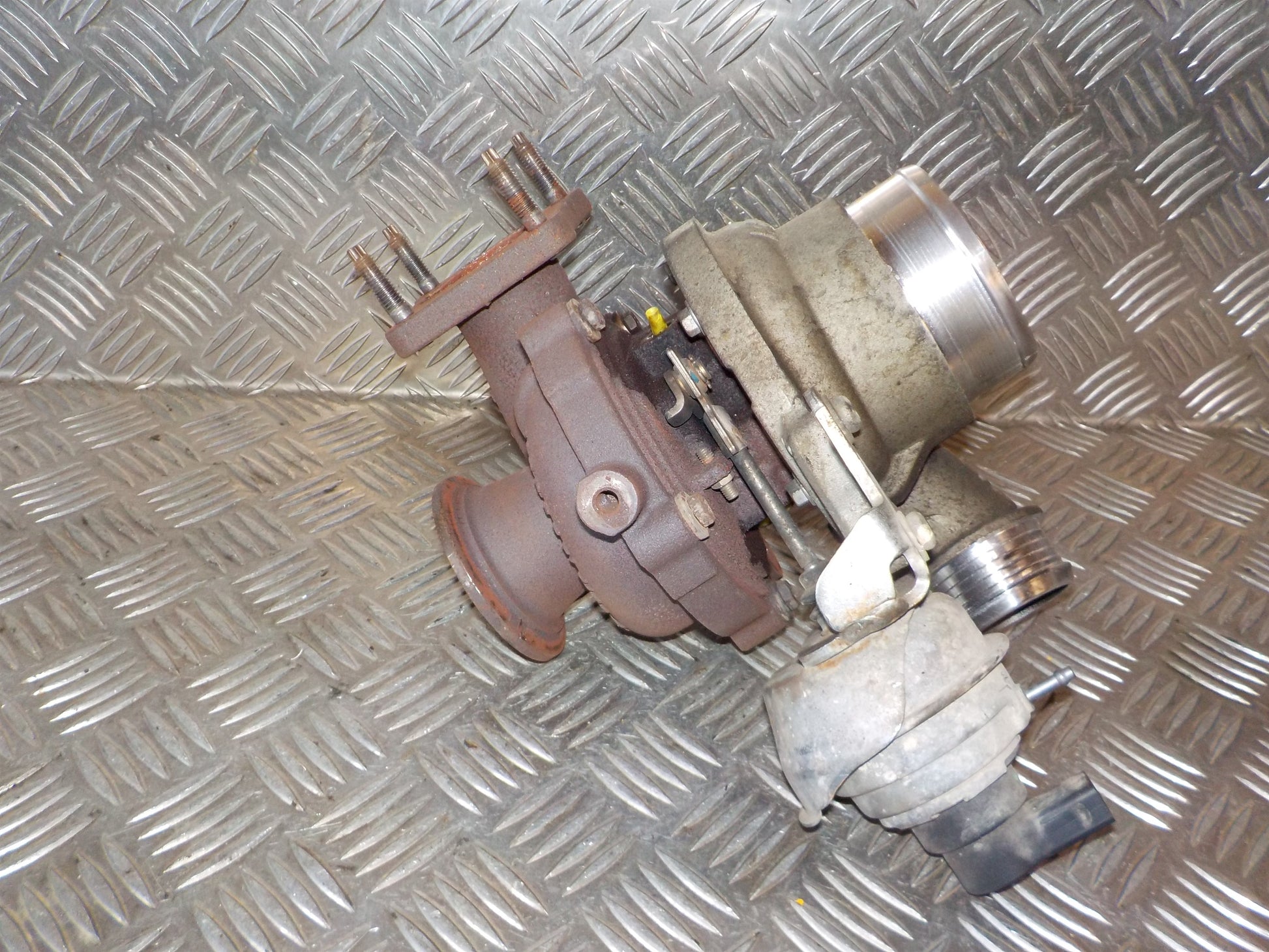 Volvo V70 Turbolader Med OEM Nr. 31380219 Fra Volvo Ophugger
