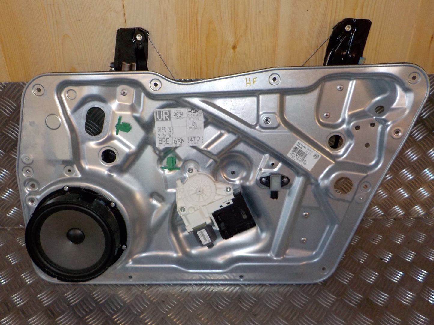 VW Tiguan 5N Rudemotor - Rudehejs Med OEM Nr. 5N0959702F Fra VW Ophugger