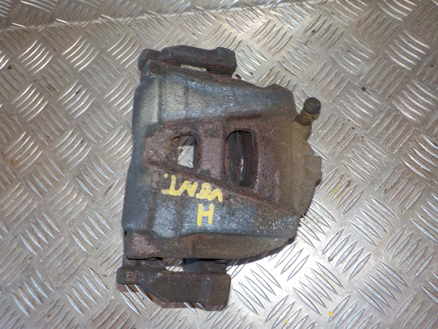 VW Tiguan 5N Bremsekaliber HF Med OEM Nr. 5N0615124 Fra VW Ophugger