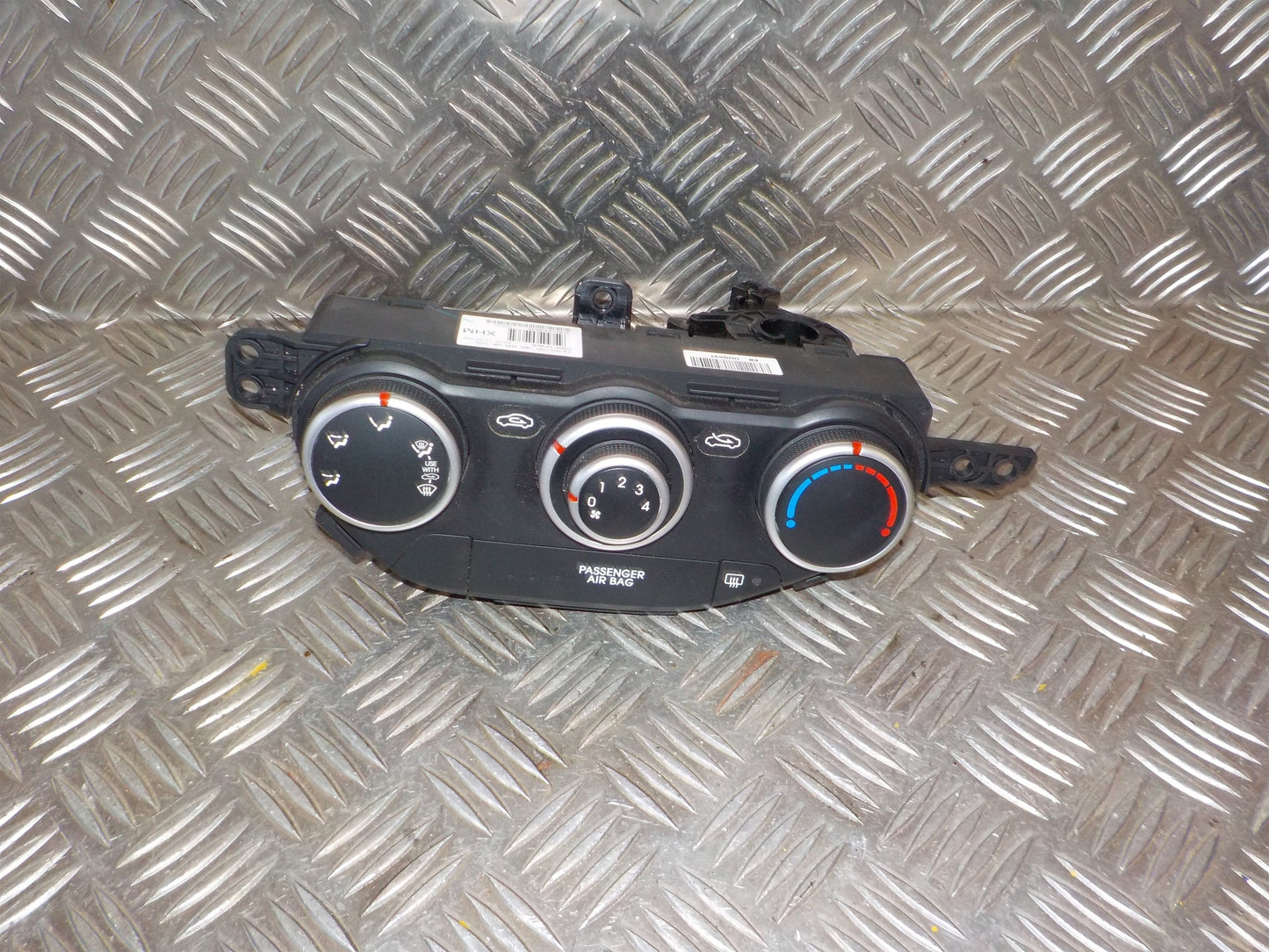 Kia Picanto Varmeregulering Med OEM Nr. 972501Y120ASB Fra Kia Ophugger