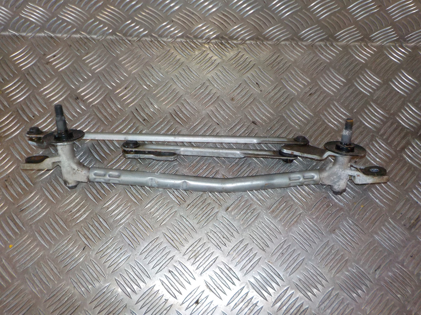 Kia Picanto Viskertræk Med OEM Nr. 981201Y000 Fra Kia Ophugger