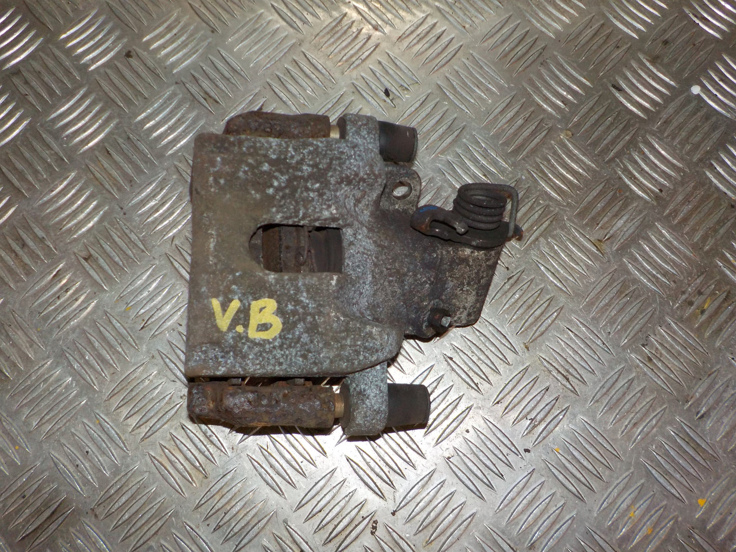 Renault Laguna 3 Bremsekaliber VB Med OEM Nr. 440110006R Fra Renault Ophugger