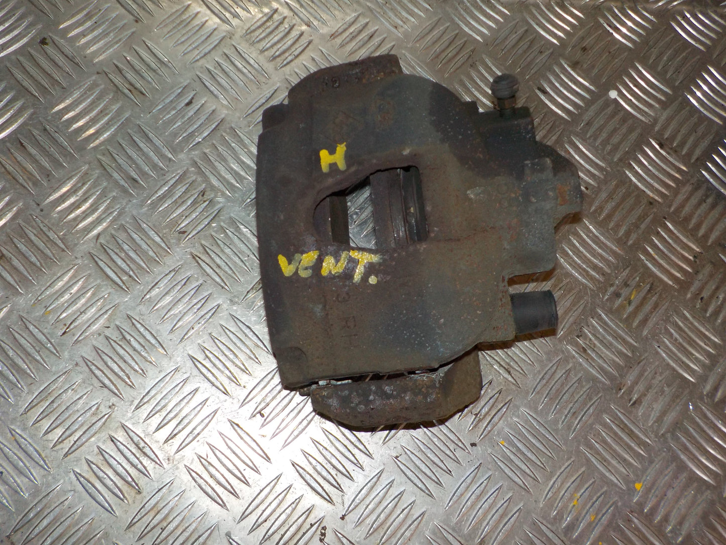 Renault Laguna 3 Bremsekaliber Hf Med OEM Nr. 410010002R Fra Renault Ophugger