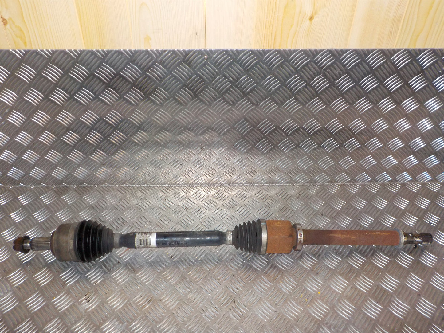 Renault Laguna 3 Trækaksel For H Med OEM Nr. 8200934677 Fra Renault Ophugger