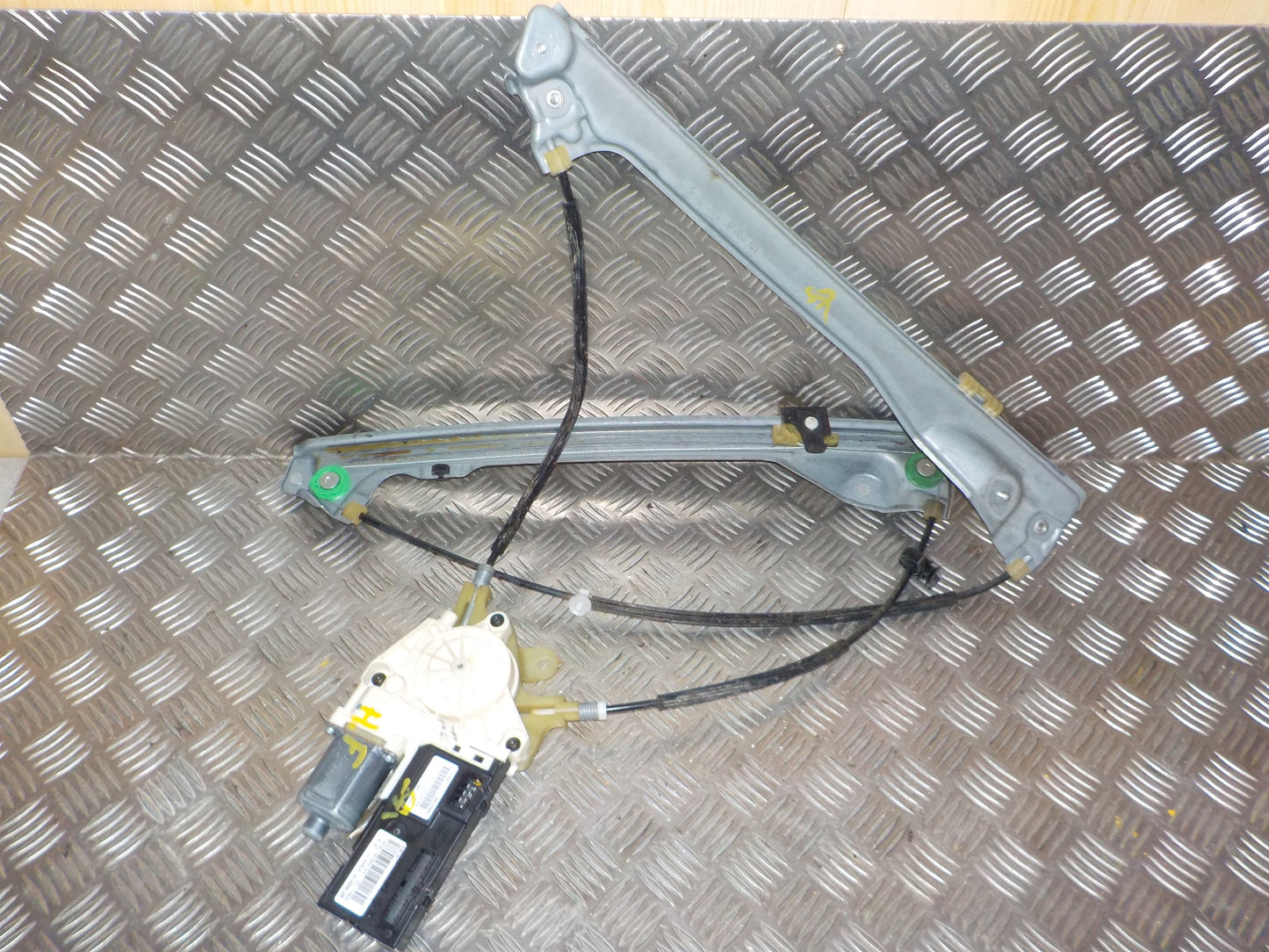 Renault Laguna 3 Rudemotor - Rudehejs Med OEM Nr. 0130822331 Fra Renault Ophugger