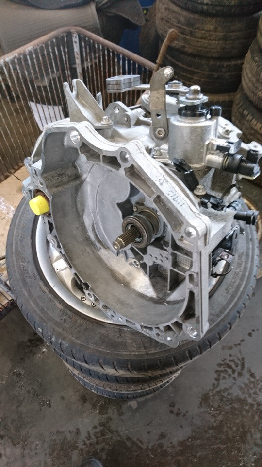 Opel Meriva B Gearkasse 6 Trin Med OEM Nr. 95519428 Fra Opel Ophugger