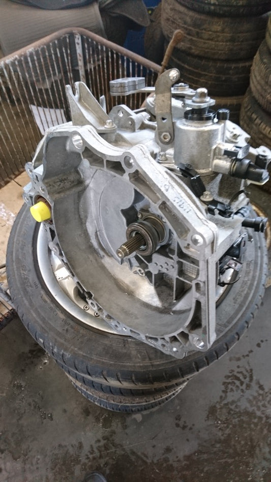 Opel Meriva B Gearkasse 6 Trin Med OEM Nr. 95519428 Fra Opel Ophugger