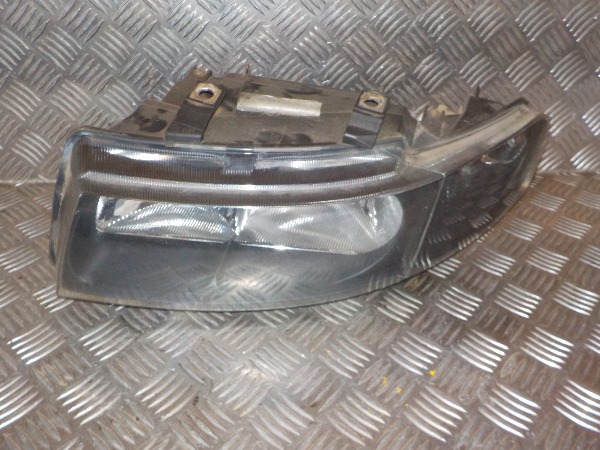 Seat Leon 1M Forlygte Med OEM Nr. 1M1941015 Fra Seat Ophugger