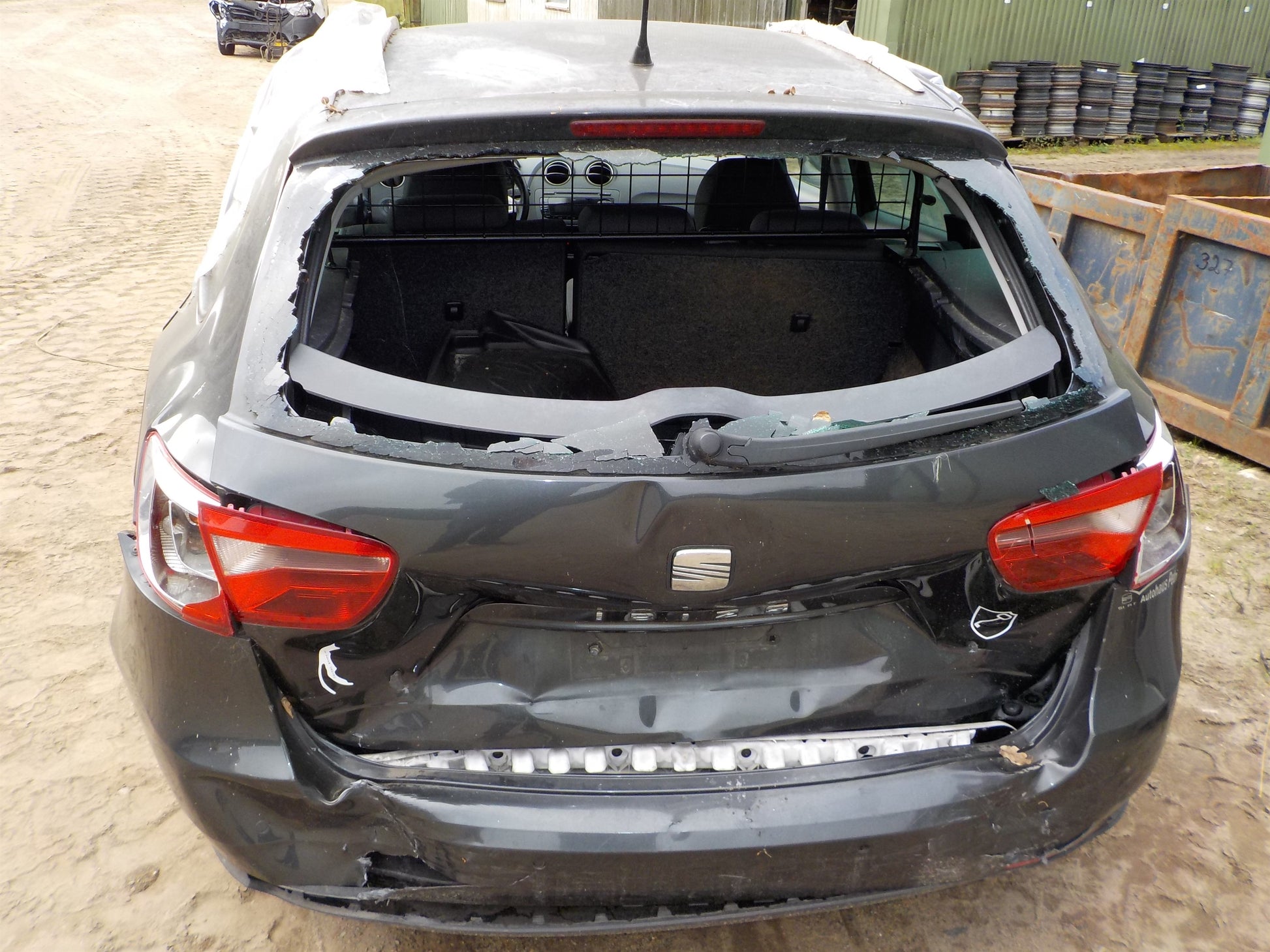 Seat Ibiza 6J Pluk-Selv-Bil Med OEM Nr. Ophugger Fra Seat Ophugger