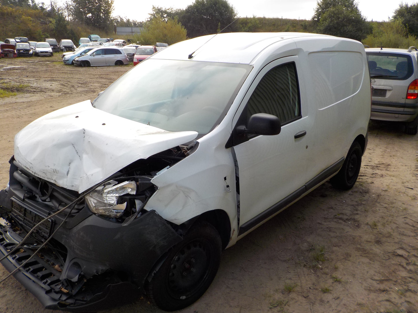 Dacia Dokker Pluk-Selv-Bil Med OEM Nr. Ophugger Fra Dacia Ophugger