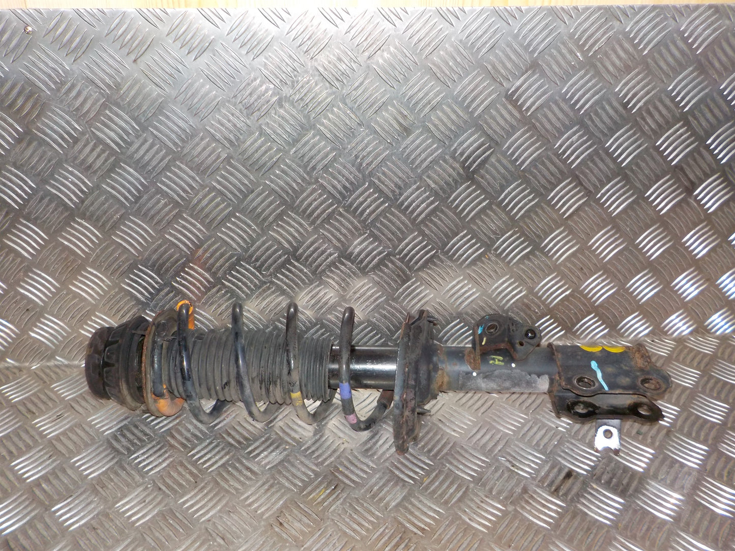 Kia Picanto Fjederben For H Med OEM Nr. 546601Y101 Fra Kia Ophugger