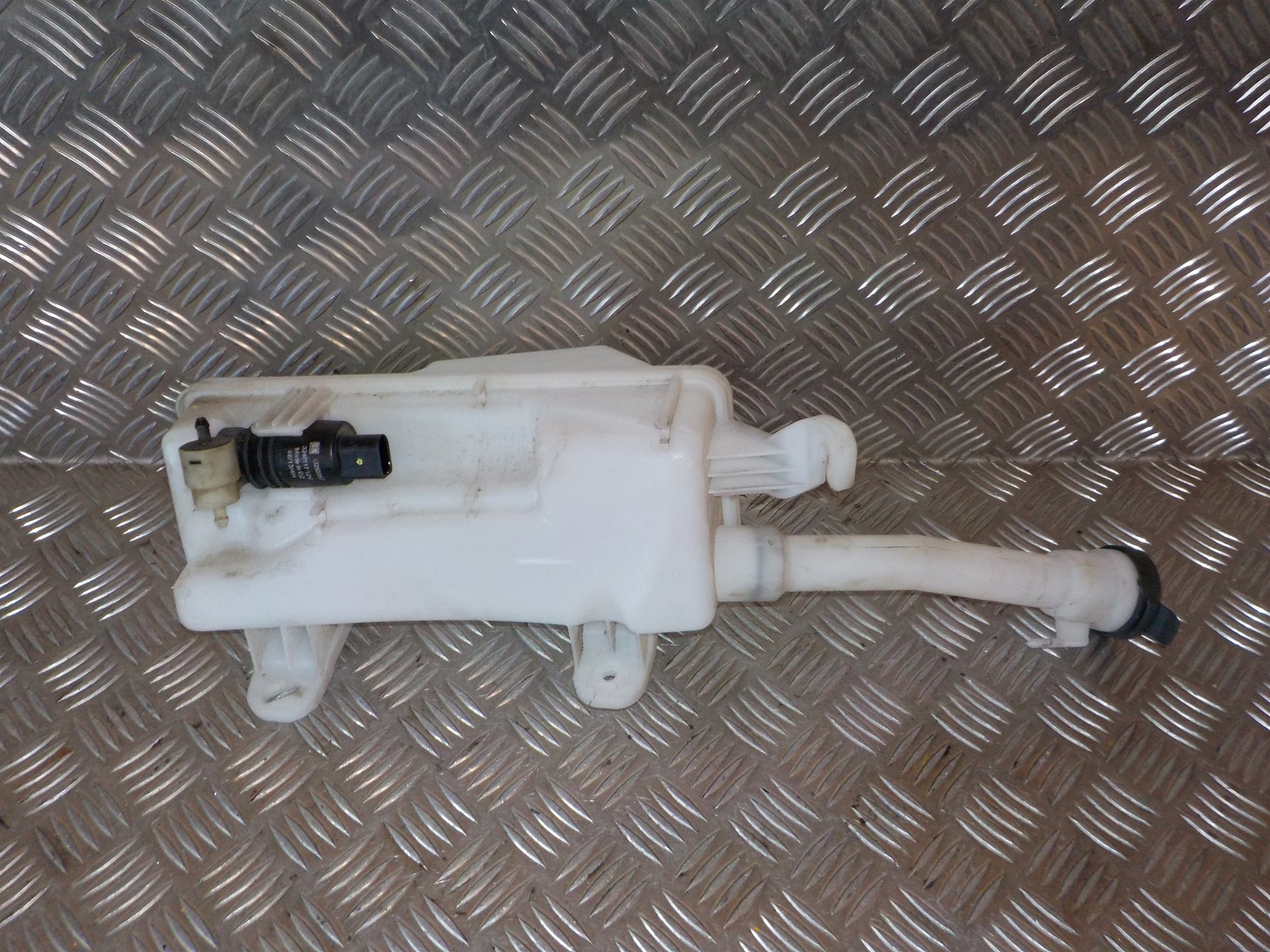 Opel Meriva B Sprinkler M/Motor Med OEM Nr. 13250456 Fra Opel Ophugger