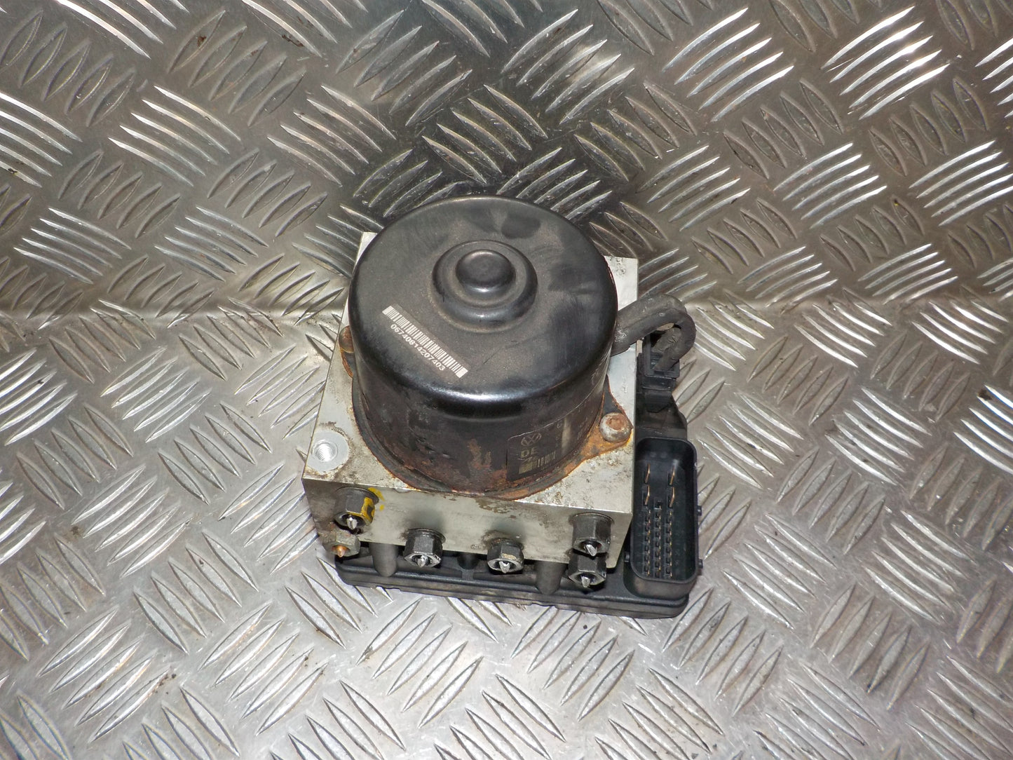 VW Polo Facel. 6N Abs Pumpe Med OEM Nr. 6X0614117 Fra VW Ophugger