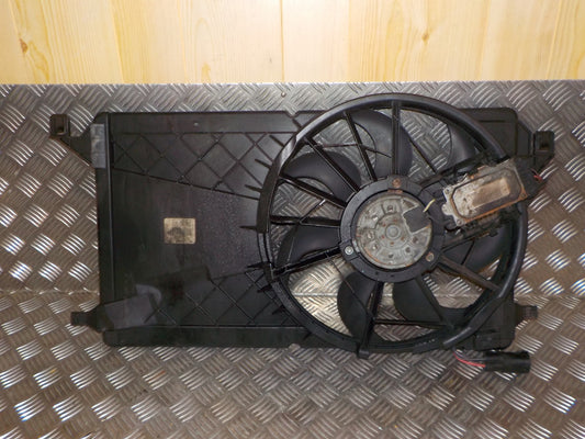 Ford Focus Kølerblæser El Med OEM Nr. 0130307142 Fra Ford Ophugger