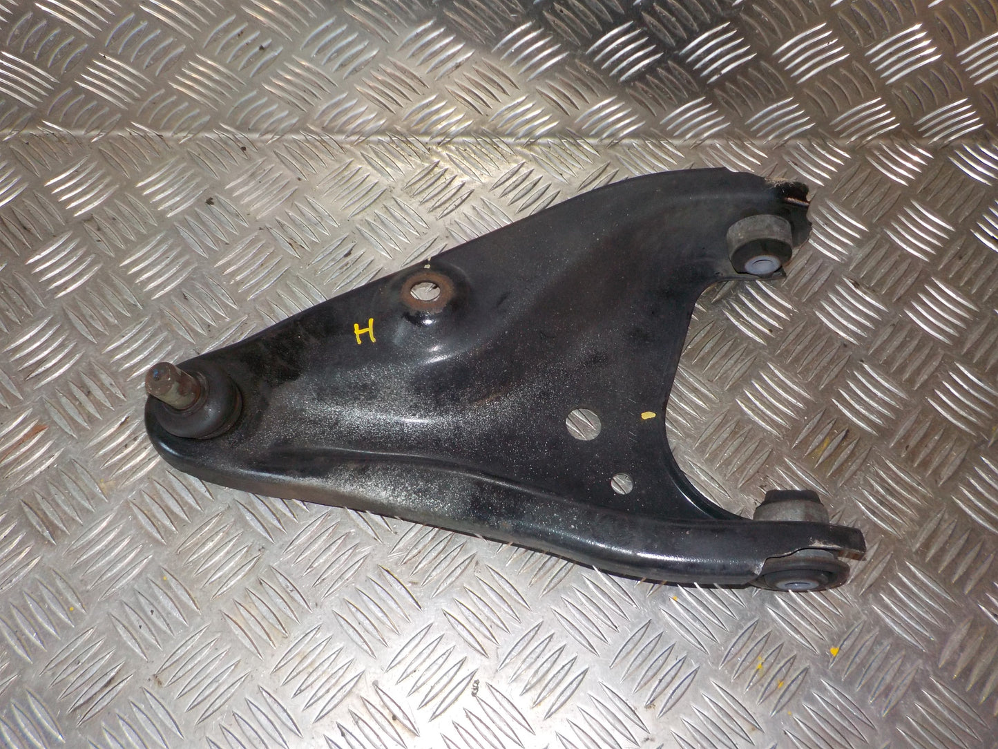 Dacia Dokker Bærearm F.N. H Med OEM Nr. 545006623R Fra Dacia Ophugger