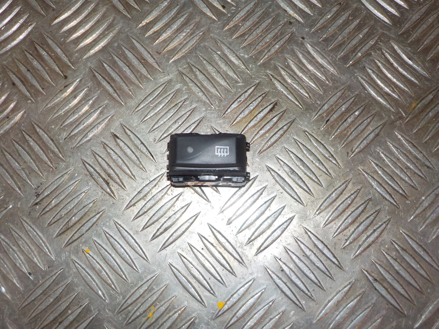 Dacia Dokker Kontakt El-Rude Med OEM Nr. 253503244R Fra Dacia Ophugger