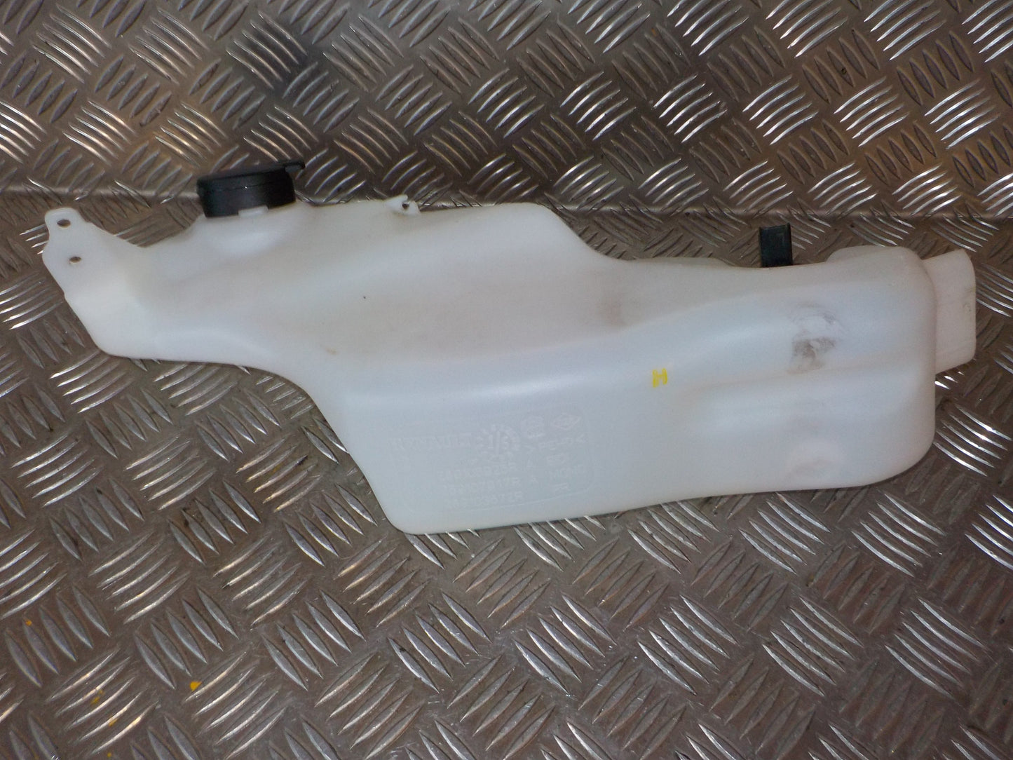 Dacia Dokker Sprinkler M/Motor Med OEM Nr. 289107917RA Fra Dacia Ophugger