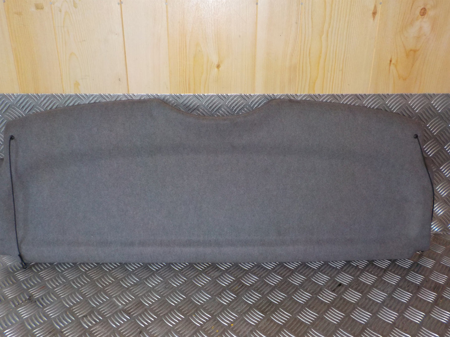 Peugeot 206+ Baghylde/Hattehylde Med OEM Nr. Ophugger Fra Peugeot Ophugger