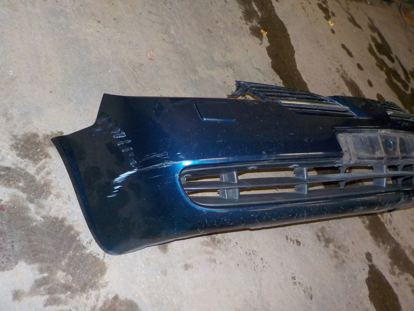 Nissan Primera P12 Forkofanger Med OEM Nr. 62022AU340 Fra Nissan Ophugger