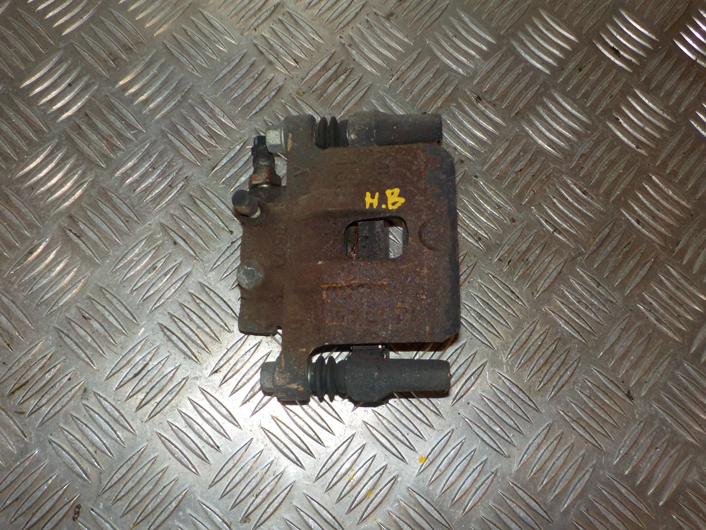 Mitsubishi Lancer Bremsekaliber HB Med OEM Nr. 4605A478 Fra Mitsubishi Ophugger