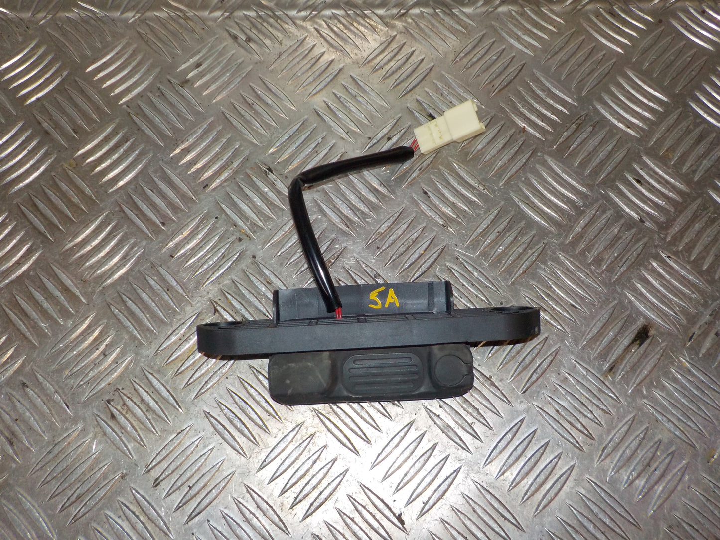 Mitsubishi Lancer Håndtag Udvendig Med OEM Nr. Ophugger Fra Mitsubishi Ophugger