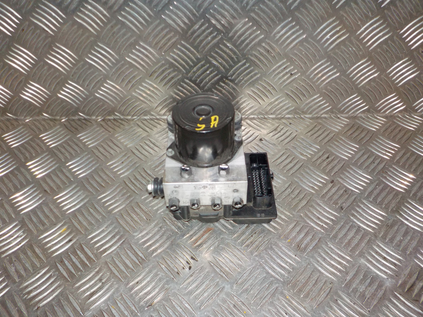 Seat Ibiza 6J Abs Pumpe Med OEM Nr. 6R0614517AF Fra Seat Ophugger