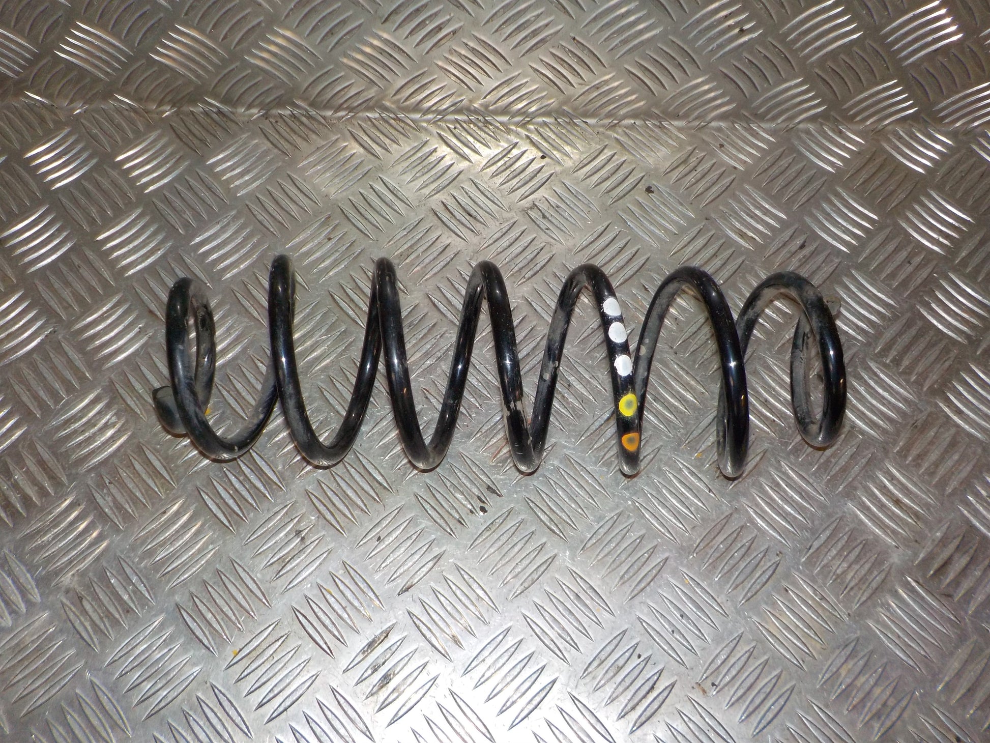 Seat Ibiza 6J Bagfjeder Spiral Med OEM Nr. 6Q0511115AP Fra Seat Ophugger