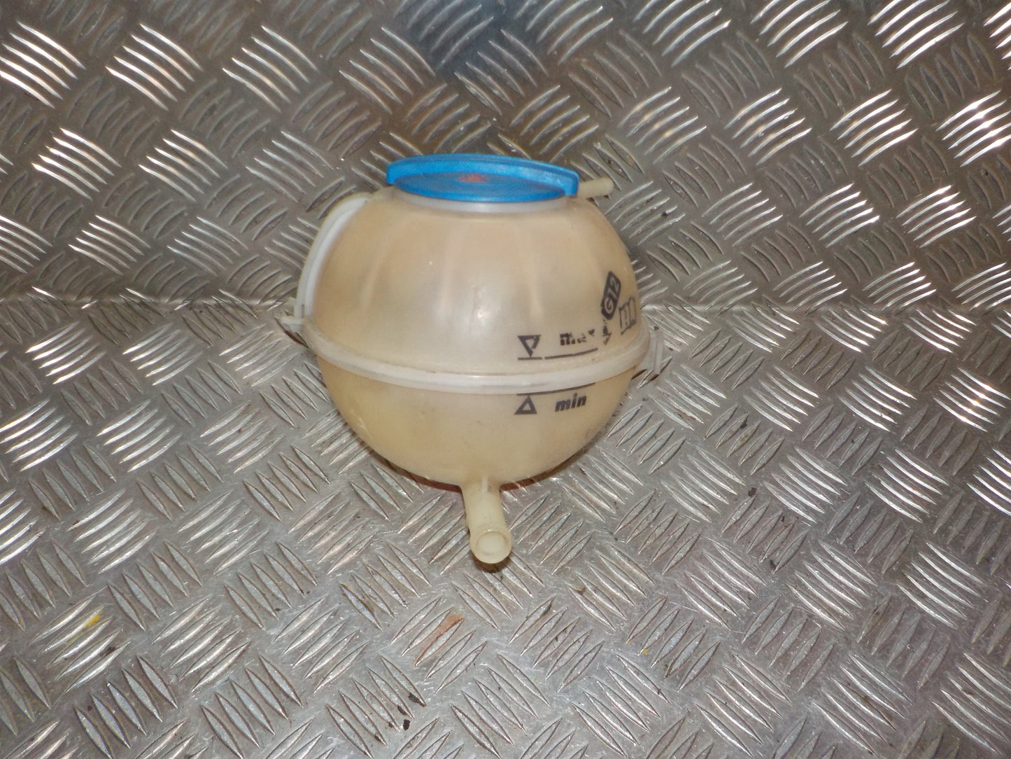 Seat Ibiza 6J Ekspansionsbehold Med OEM Nr. 6Q0121407B Fra Seat Ophugger