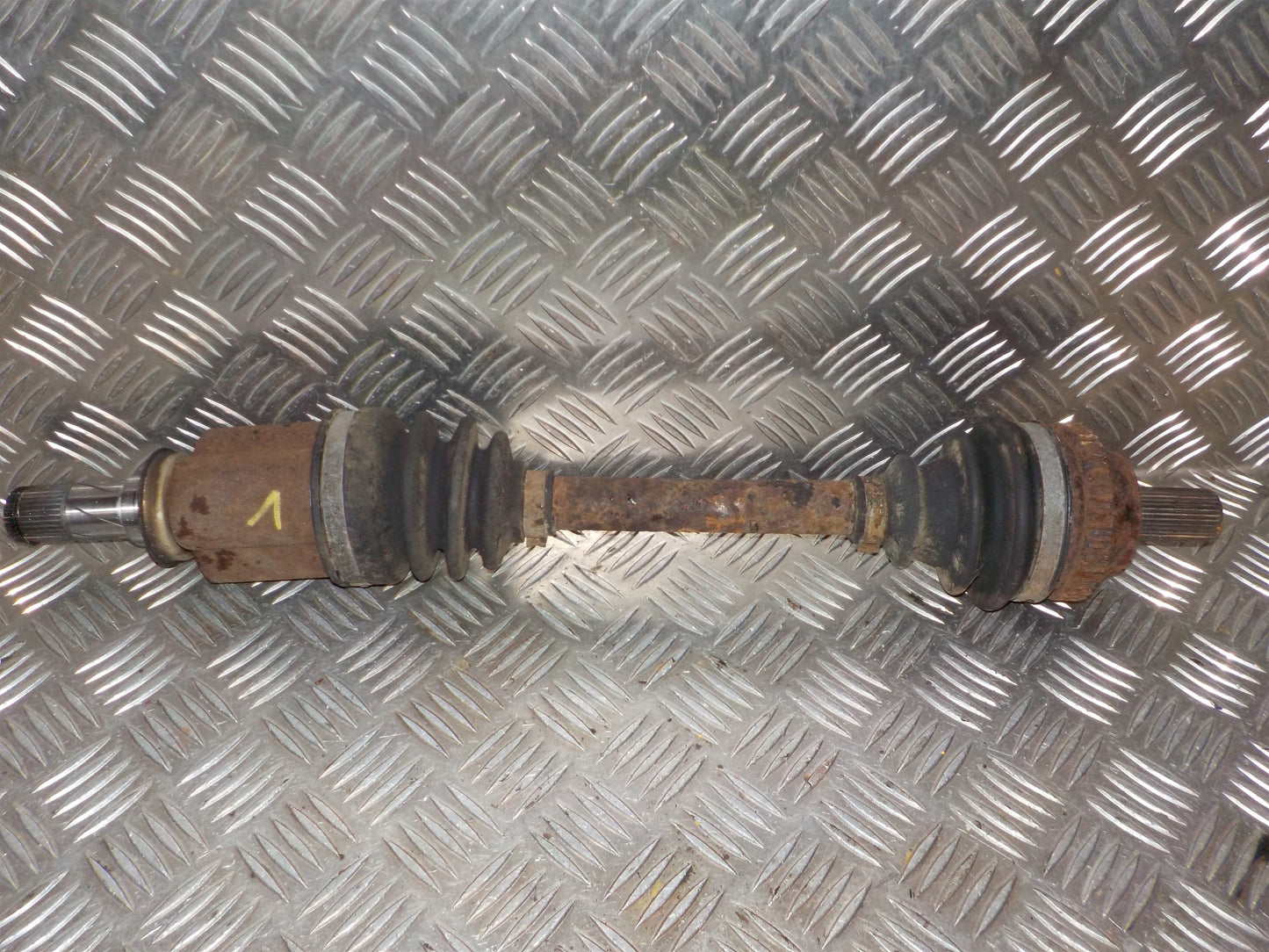 Smart Smart Fortwo W451 Trækaksel For V Med OEM Nr. A4513570501 Fra Smart Ophugger