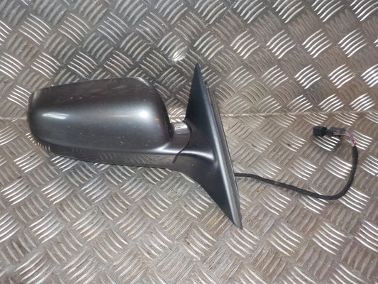 Skoda Superb Sidespejl Med OEM Nr. 3U1857508M Fra Skoda Ophugger