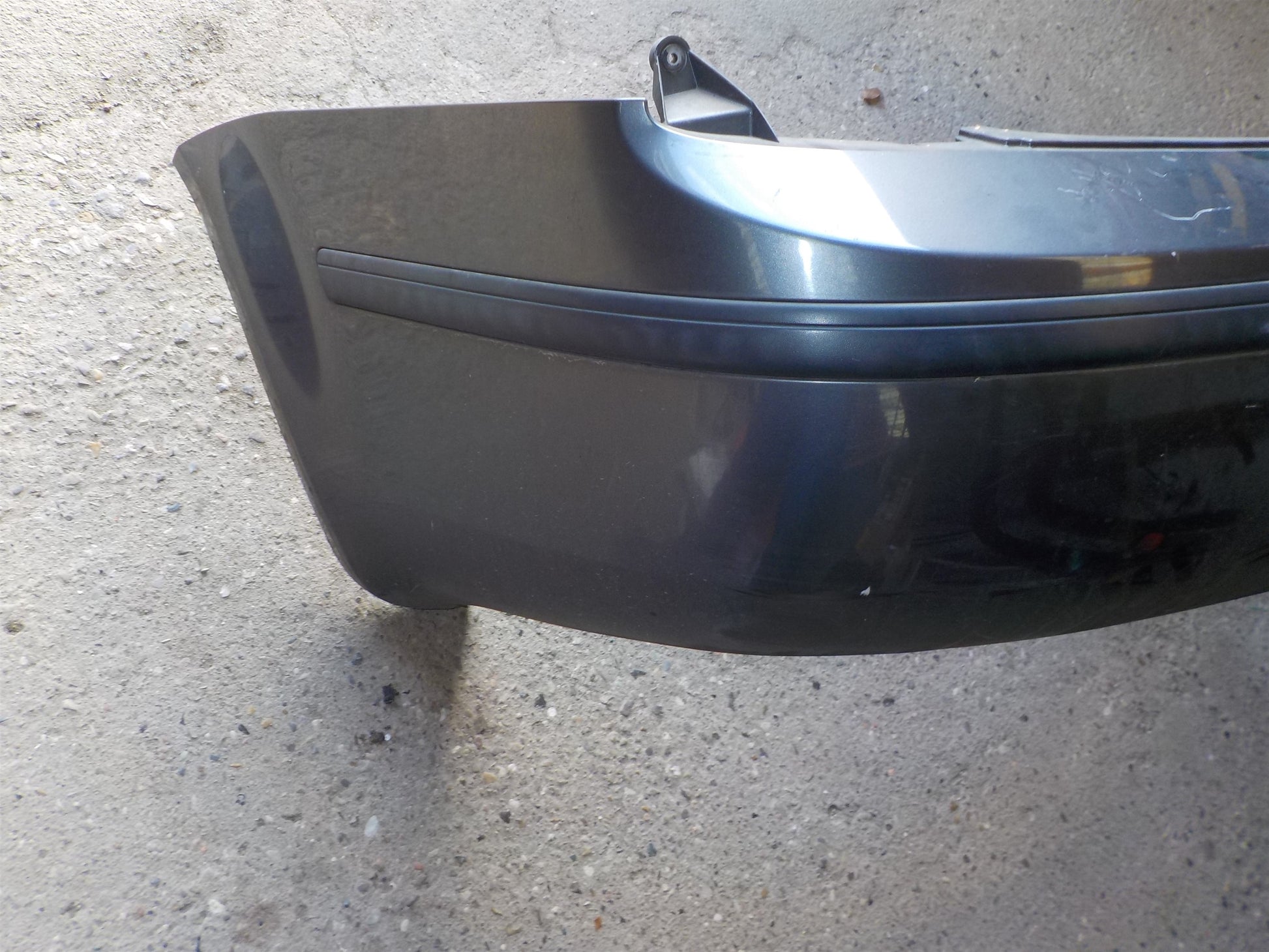 Skoda Superb Bagkofanger Med OEM Nr. 3U0807417 Fra Skoda Ophugger