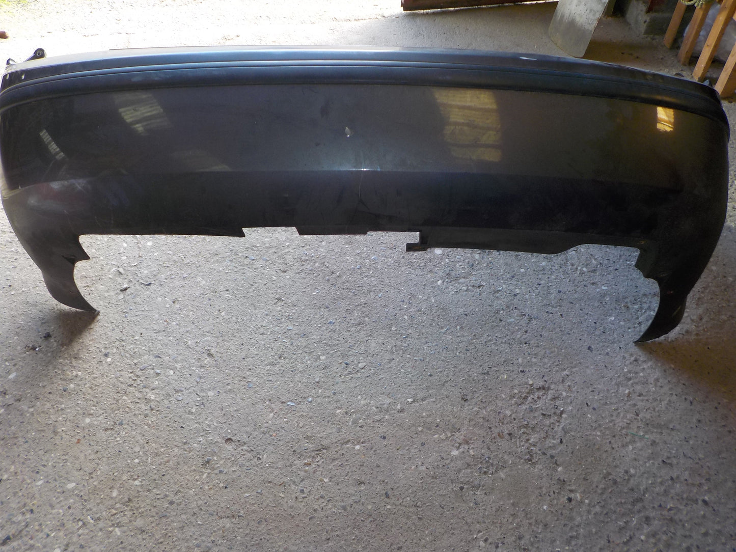Skoda Superb Bagkofanger Med OEM Nr. 3U0807417 Fra Skoda Ophugger