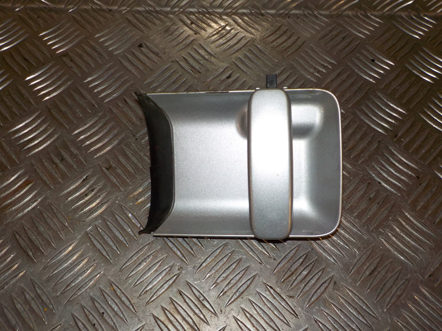 Peugeot Partner Håndtag Udvendig Med OEM Nr. 9101P9 Fra Peugeot Ophugger