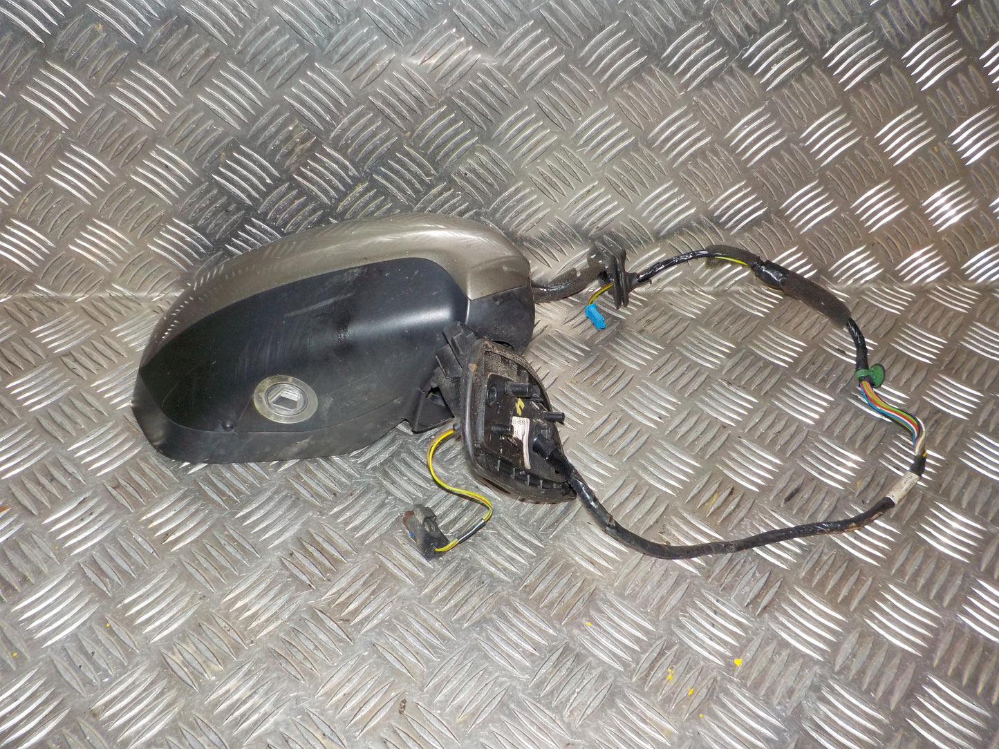 Citroen C4 Grand Picasso Sidespejl Med OEM Nr. 8153AH Fra Citroen Ophugger