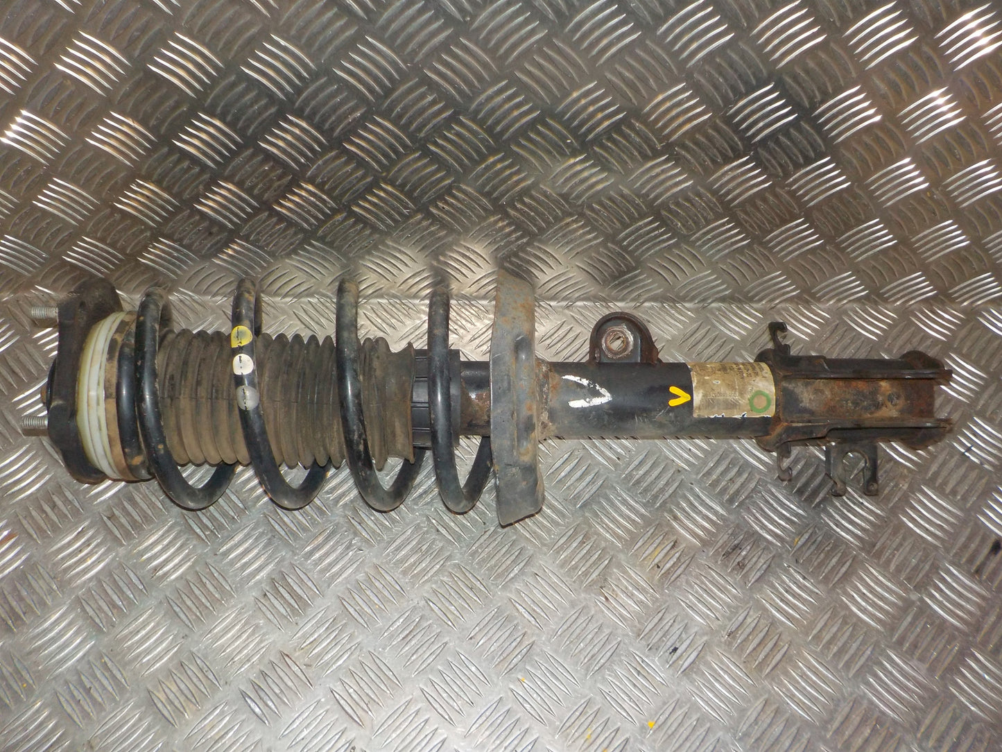 Fiat Doblo Fjederben For V Med OEM Nr. 51880843 Fra Fiat Ophugger