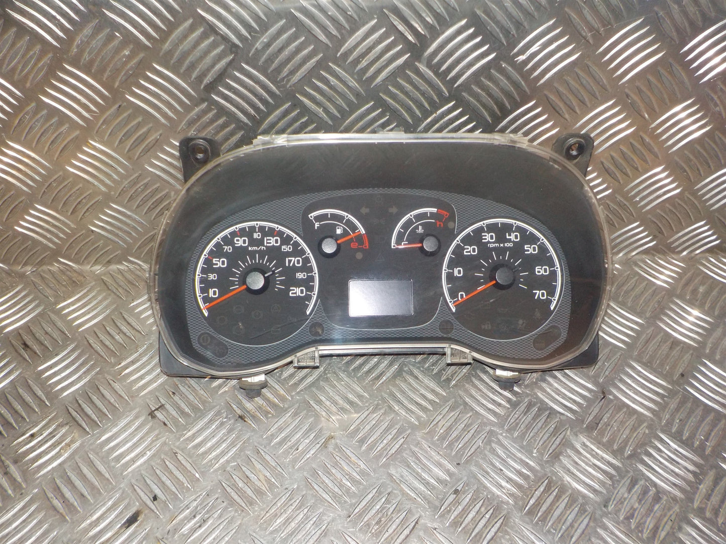 Fiat Doblo Speedometer - Instrument Med OEM Nr. 51867720 Fra Fiat Ophugger