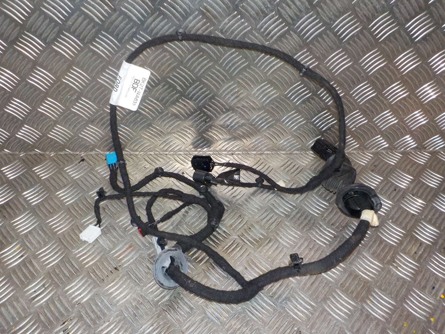 Ford Transit Custom Ledningsnet Dør Med OEM Nr. BK2T14A631BDF Fra Ford Ophugger