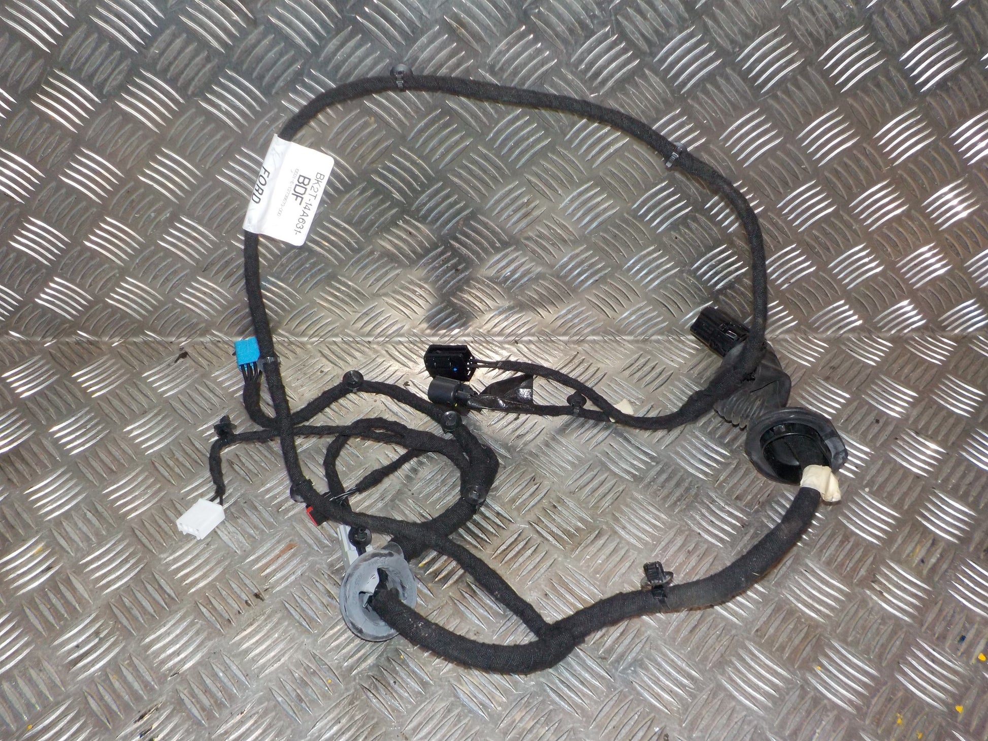 Ford Transit Custom Ledningsnet Dør Med OEM Nr. BK2T14A631BDF Fra Ford Ophugger