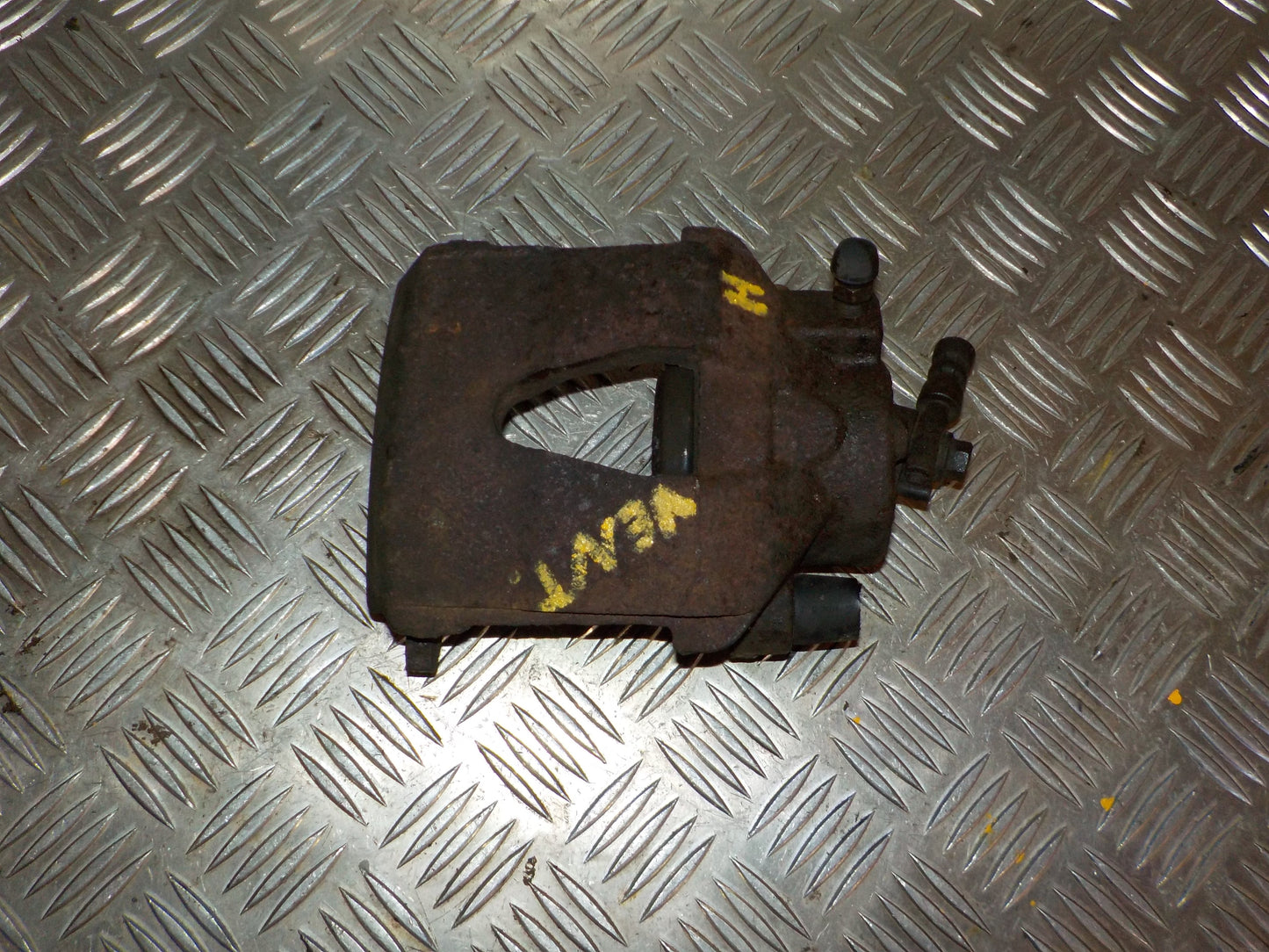 VW Polo 6R Bremsekaliber HF Med OEM Nr. 1K0615124D Fra VW Ophugger