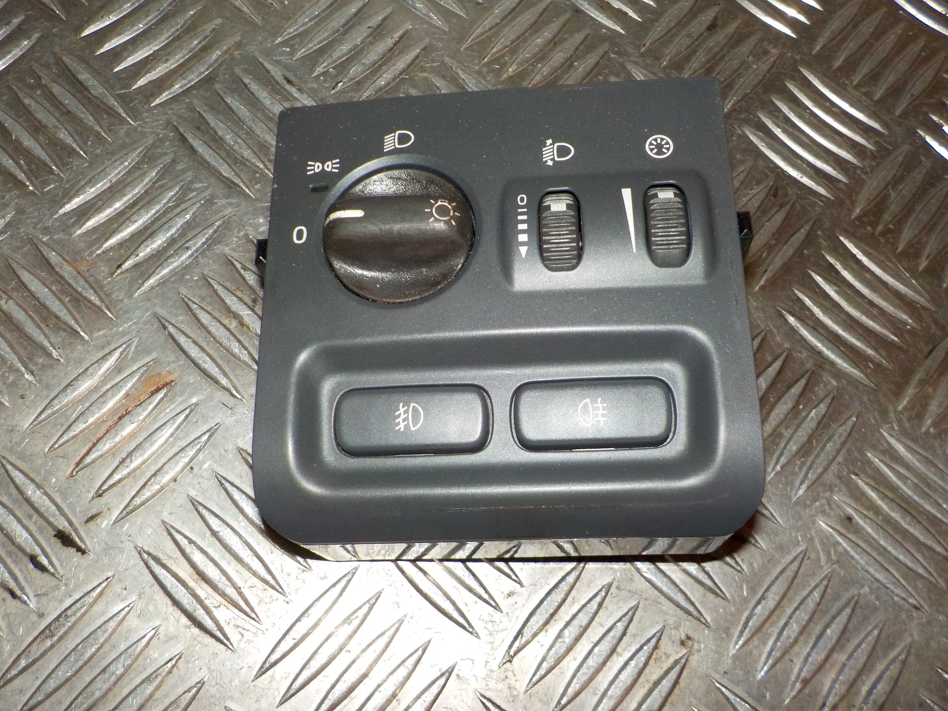 Volvo S40/V40 Kontakt Lys Med OEM Nr. 30613945 Fra Volvo Ophugger