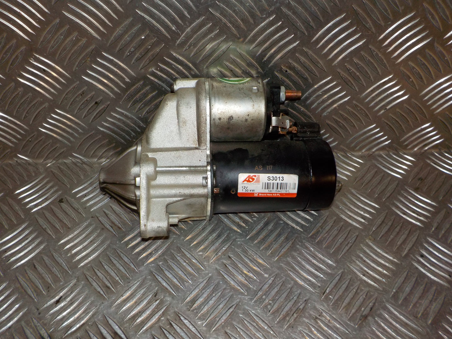 Mitsubishi Carisma Starter Med OEM Nr. MD308088 Fra Mitsubishi Ophugger