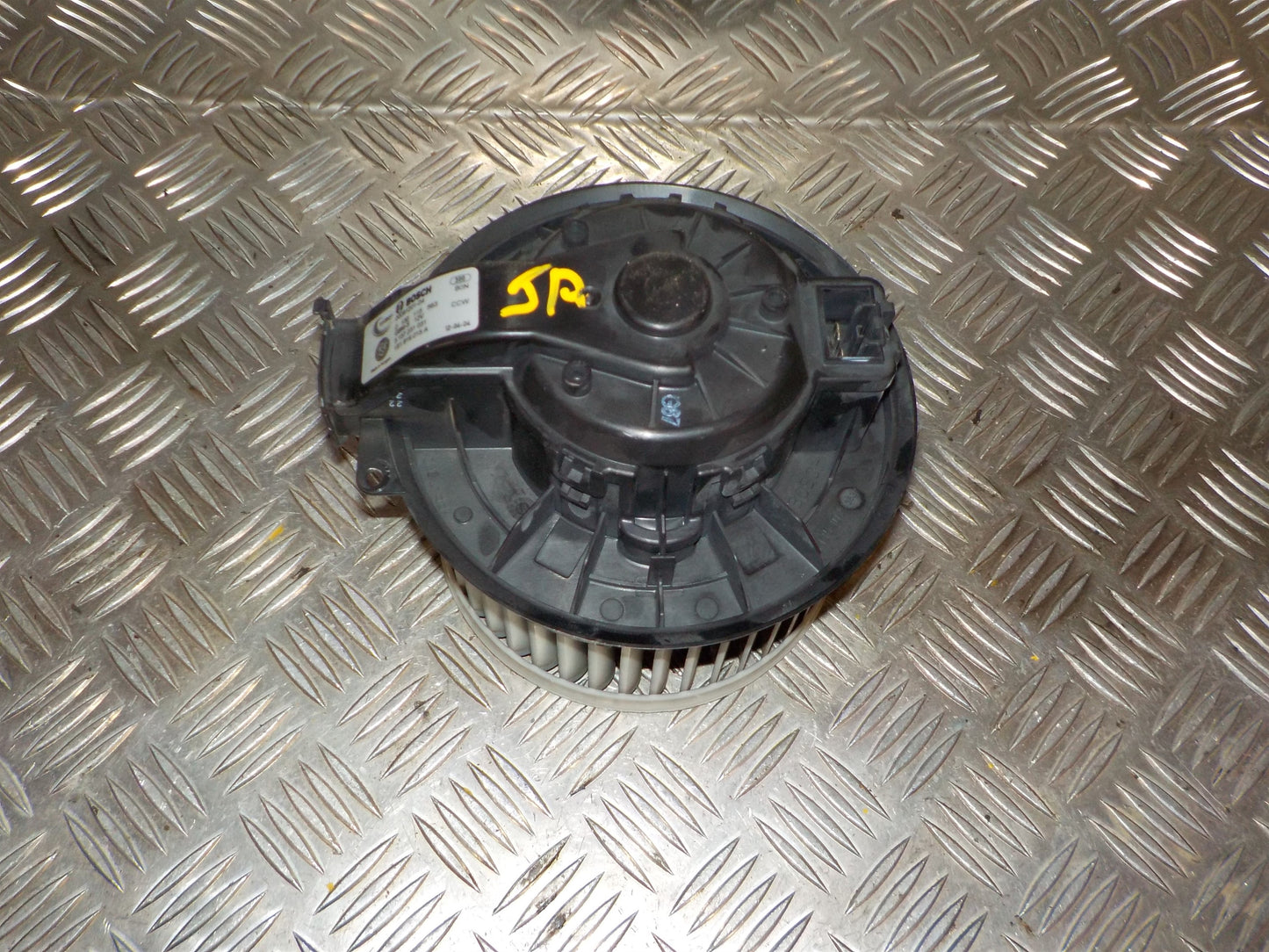 VW UP Varmeblæser Med OEM Nr. 1S1819015A Fra VW Ophugger